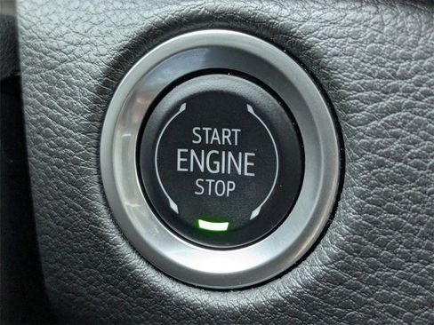 Certified 2024 Cadillac XT4 Premium Luxury image 31