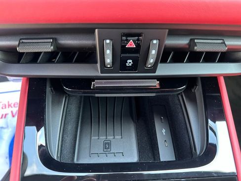 Used 2025 Porsche Cayenne S image 24