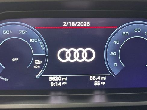 Used 2024 Audi Q4 e-tron Premium Plus w/ Premium Plus image 18