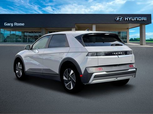 New 2026 Hyundai Ioniq 5 SE AWD/4WD image 5