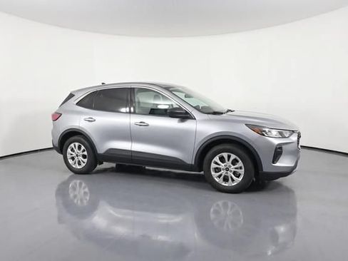 Used 2024 Ford Escape Active FWD image 23