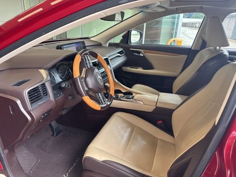 Used 2018 Lexus RX 350L FWD image 3