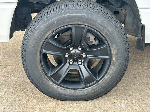 Used 2021 RAM 1500 Sport w/ Level 2 Equipment Group AWD/4WD image 3