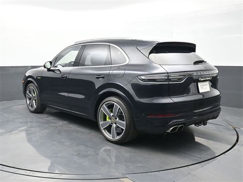 Certified 2023 Porsche Cayenne Turbo S image 3