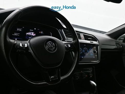Used 2019 Volkswagen Tiguan SEL Premium image 10
