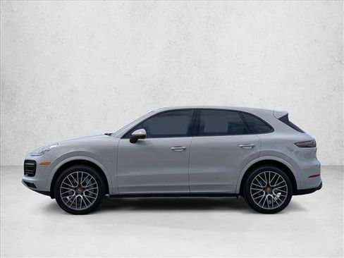Used 2023 Porsche Cayenne Platinum Edition AWD/4WD image 9