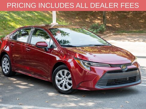 Certified 2024 Toyota Corolla LE FWD image 1