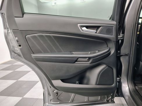 Used 2023 Ford Edge ST image 21