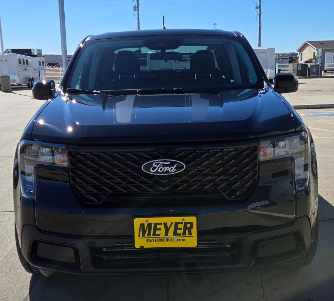 Used 2025 Ford Maverick XLT w/ XLT Luxury Package AWD/4WD image 3
