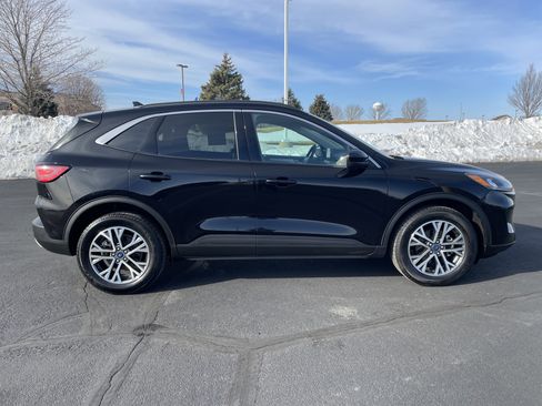 Used 2020 Ford Escape SEL image 6