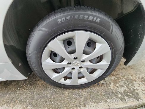 Used 2023 Toyota Corolla LE image 10