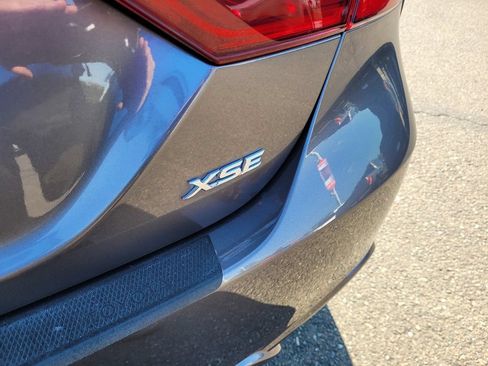 Used 2022 Toyota Camry XSE FWD image 6