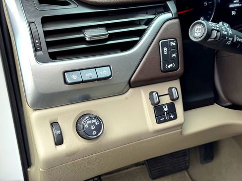 Used 2020 Chevrolet Tahoe Premier image 15