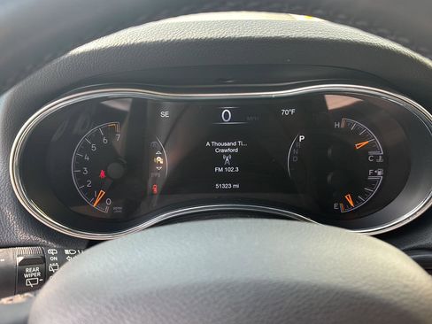 Used 2022 Jeep Grand Cherokee Laredo X AWD/4WD image 10