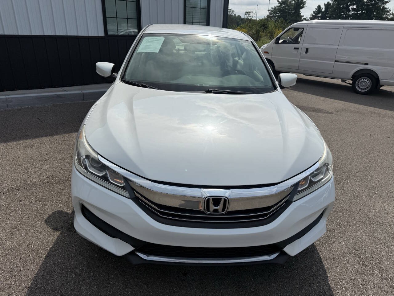 Used 2016 Honda Accord LX image 3