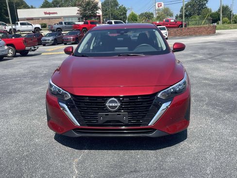 Used 2025 Nissan Sentra SV FWD image 8