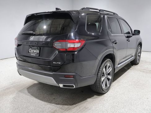 Used 2024 Honda Pilot Elite image 2