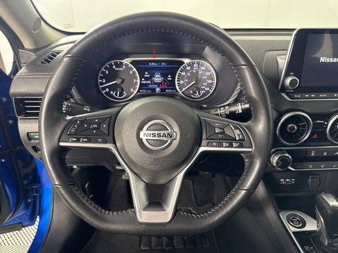 Used 2022 Nissan Sentra SV image 13