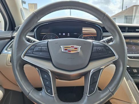 Certified 2023 Cadillac XT5 Premium Luxury w/ Technology Package AWD/4WD image 22