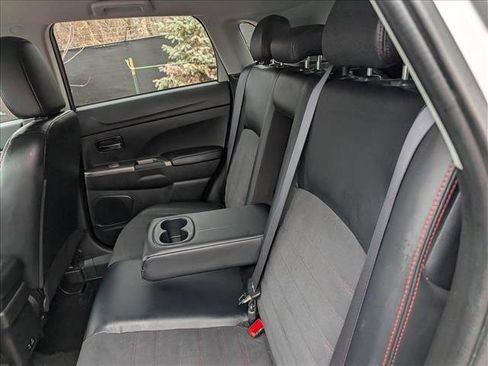 Used 2024 Mitsubishi Outlander Sport SE image 25