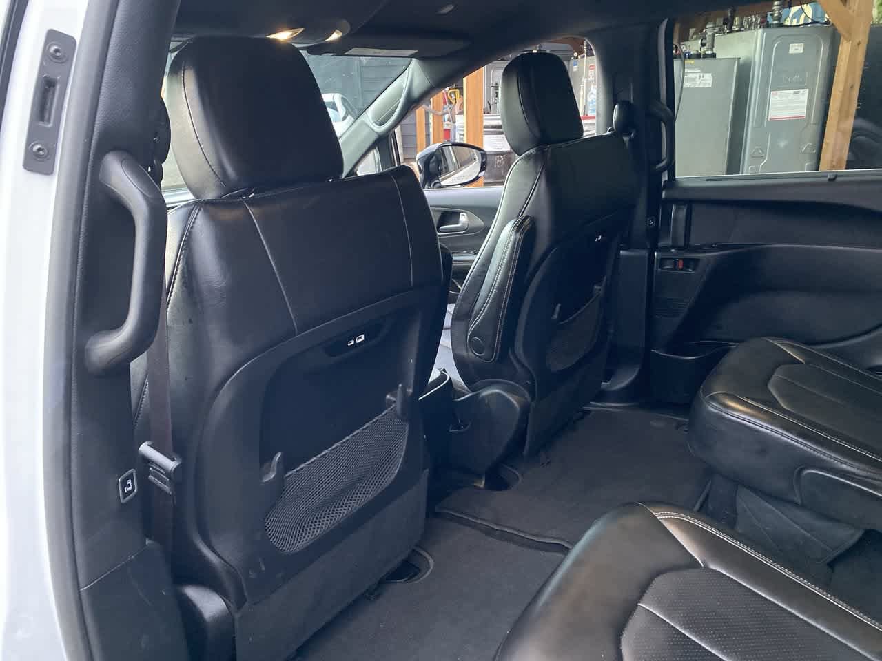 Used 2025 Chrysler Pacifica Select FWD image 15