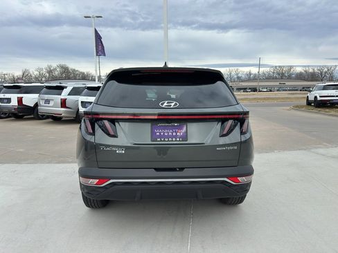 Used 2022 Hyundai Tucson Blue image 9