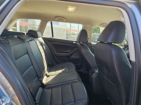 Used 2010 Volkswagen Jetta SE image 14