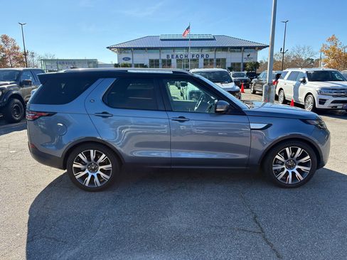 Used 2019 Land Rover Discovery HSE image 4
