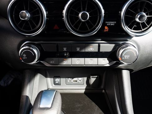 New 2025 Nissan Sentra SV image 15