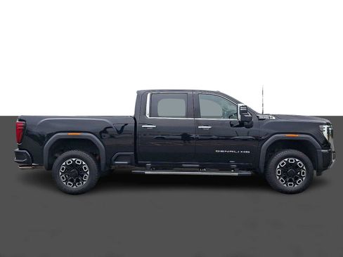 Used 2024 GMC Sierra 2500 Denali AWD/4WD image 7