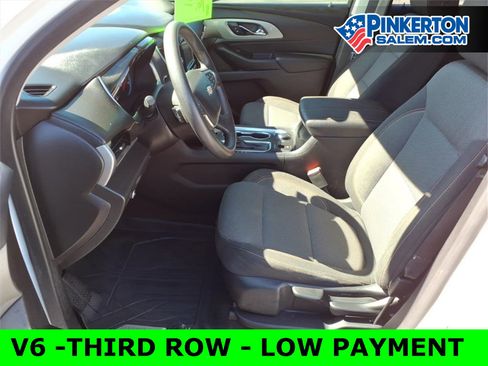 Used 2019 Chevrolet Traverse LS image 11