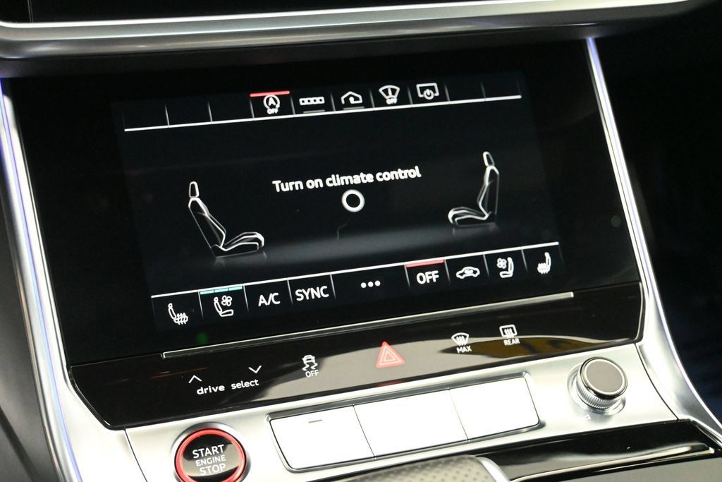 Used 2021 Audi RS 6 AWD/4WD image 25