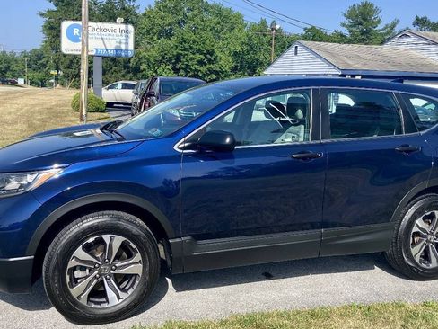 Used 2017 Honda CR-V LX image 2