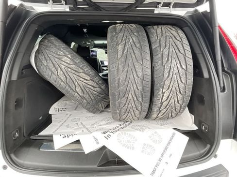 Certified 2023 Cadillac Escalade ESV V image 17