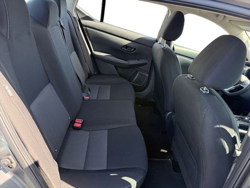 Used 2024 Nissan Sentra SV FWD image 18