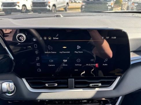 Used 2025 Chevrolet Equinox LT AWD/4WD image 23