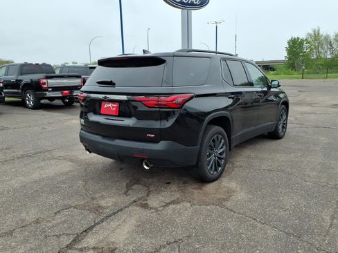 Used 2023 Chevrolet Traverse RS w/ LPO, Floor Liner Package AWD/4WD image 6