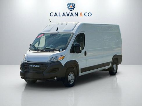 Used 2025 RAM ProMaster 2500 w/ Convenience Group image 3