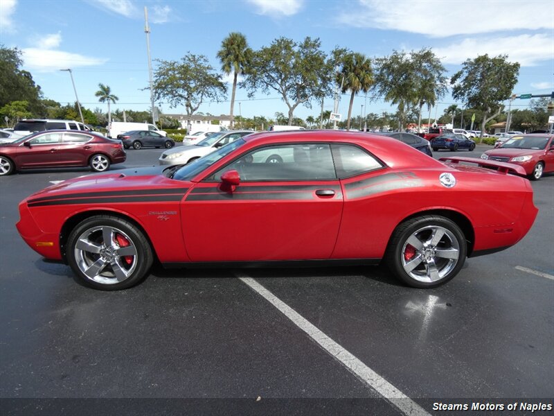 Used 2011 Dodge Challenger RWD image 10