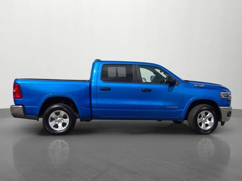 Used 2025 RAM 1500 Big Horn AWD/4WD image 6