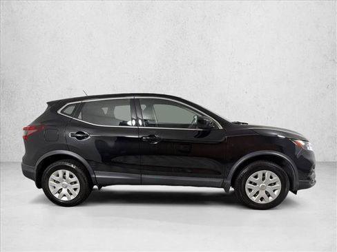 Used 2020 Nissan Rogue Sport S FWD image 2