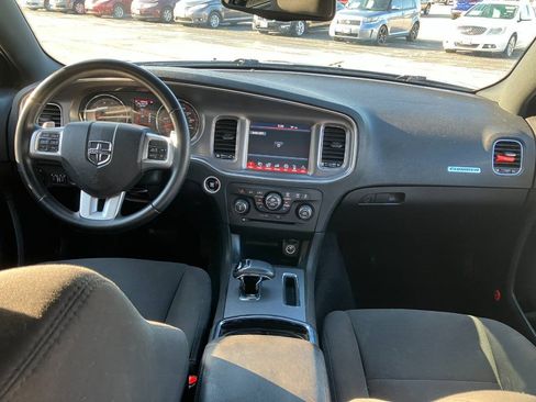 Used 2014 Dodge Charger SXT w/ Driver Confidence Group (AJG) AWD/4WD image 17