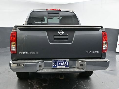 Used 2016 Nissan Frontier SV image 7