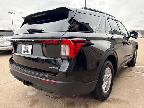 New 2026 Ford Explorer Active image 9