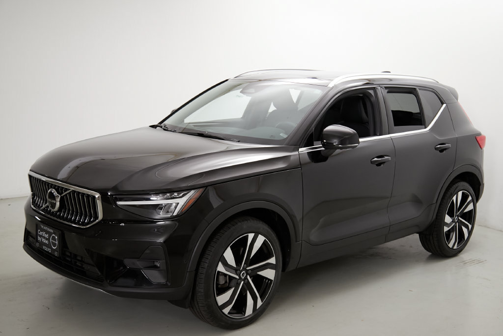 Certified 2023 Volvo XC40 B5 Ultimate w/ Protection Package Premier AWD/4WD image 6