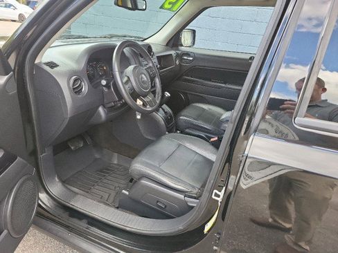 Used 2015 Jeep Patriot High Altitude image 10
