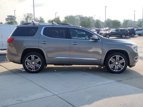 Used 2019 GMC Acadia Denali FWD image 4