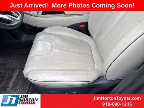 Used 2022 Hyundai Palisade Limited w/ Cargo Package image 8