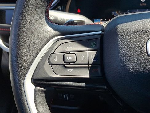 Certified 2022 Jeep Grand Cherokee Trailhawk w/ Luxury Tech Group III image 22