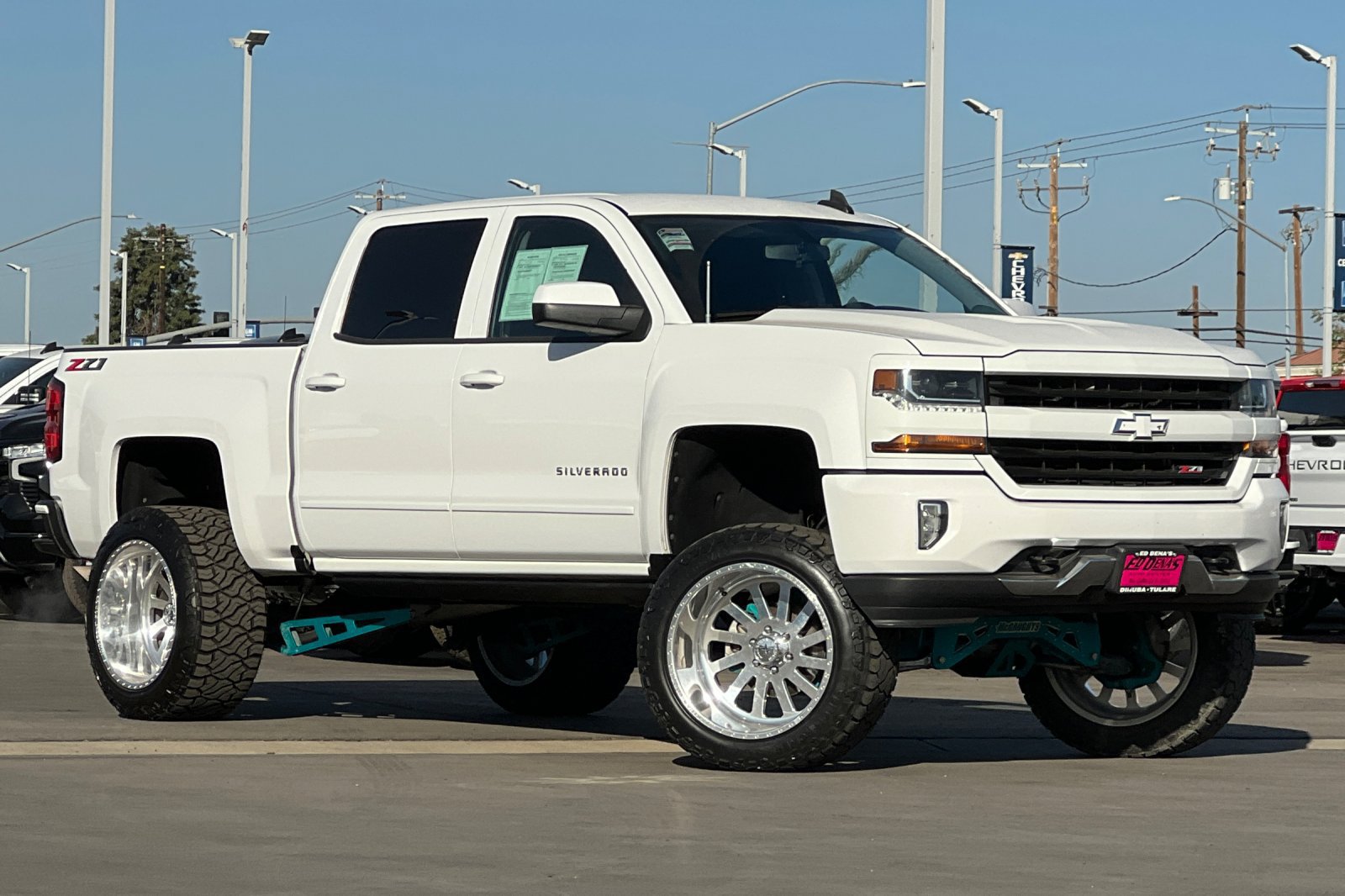 Used 2018 Chevrolet Silverado 1500 LT w/ All Star Edition AWD/4WD image 2